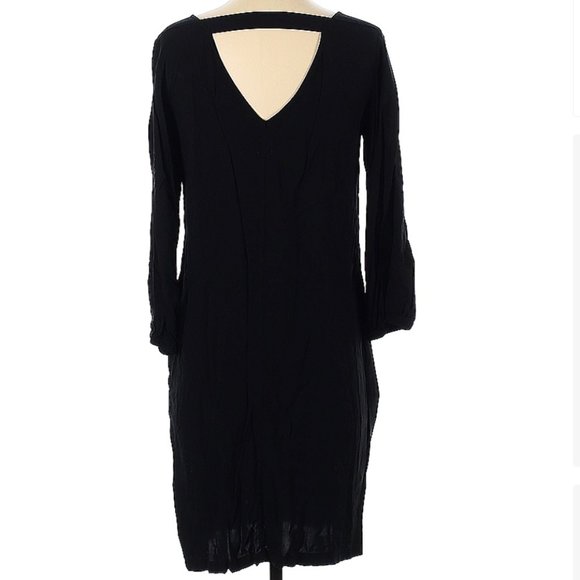 GAP 3/4 sleeve open back little black dress XS extra small bell sleeve - Picture 2 of 2